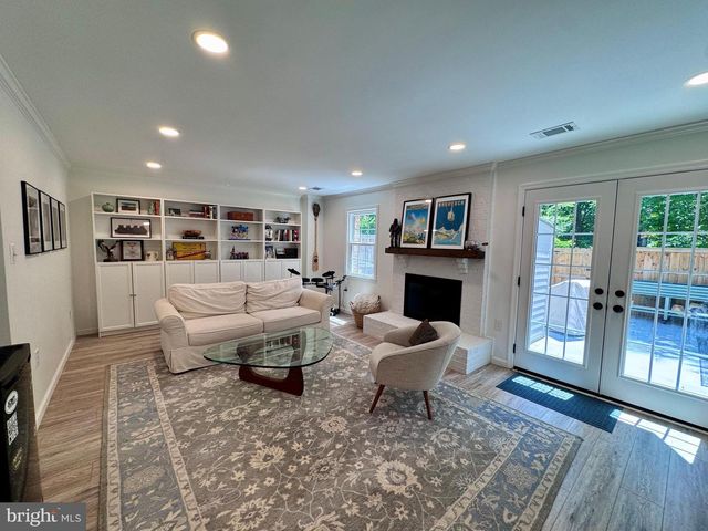 6621 MCLEAN CT, Mclean, VA 22101