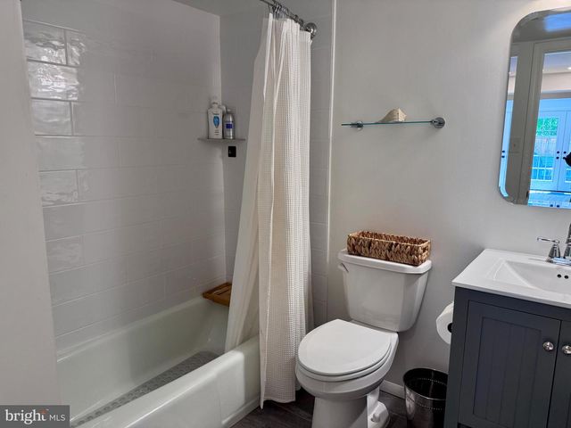 6621 MCLEAN CT, Mclean, VA 22101