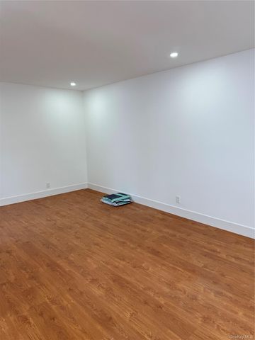 7315 AVENUE U, Brooklyn, NY 11234