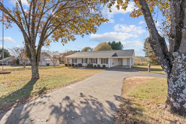 5435 Parris Bridge Road, Boiling Springs, SC 29316