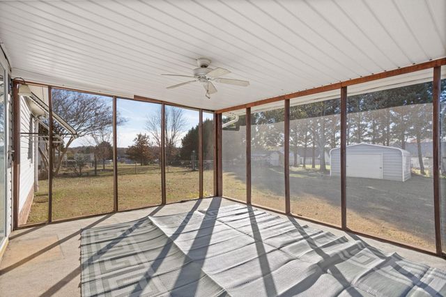 5435 Parris Bridge Road, Boiling Springs, SC 29316