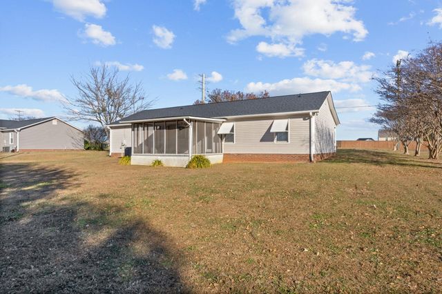 5435 Parris Bridge Road, Boiling Springs, SC 29316