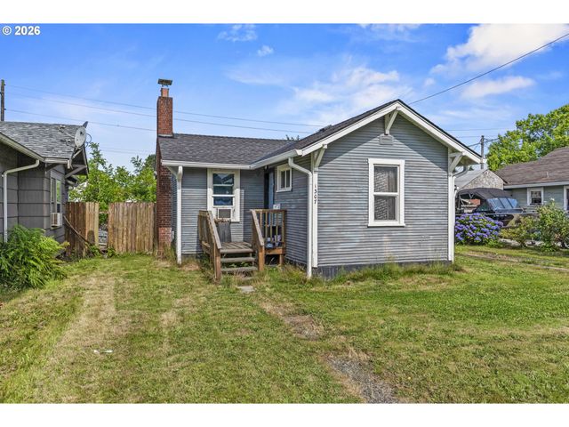1307 S 6TH Ave, Kelso, WA 98626