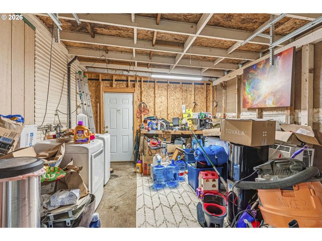 1307 S 6TH Ave, Kelso, WA 98626
