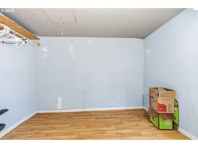 1307 S 6TH Ave, Kelso, WA 98626
