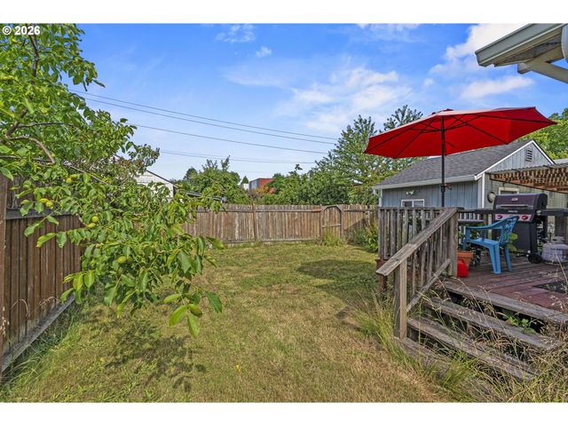 1307 S 6TH Ave, Kelso, WA 98626