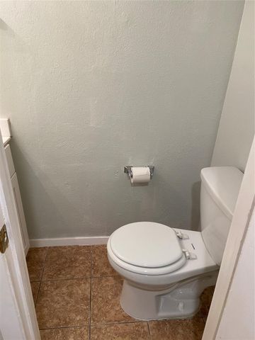 13037 Leader Street, Houston, TX 77072