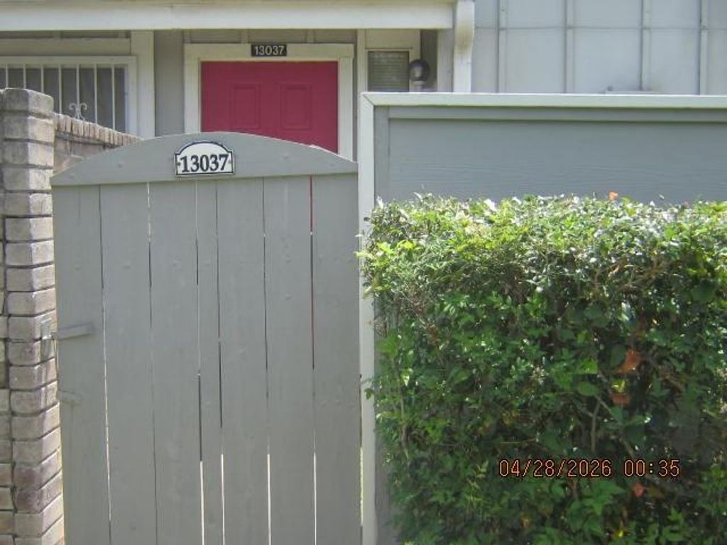 13037 Leader Street, Houston, TX 77072
