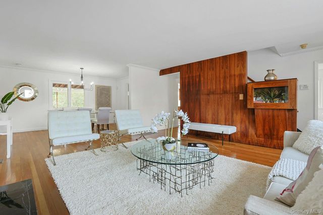 12 Cross Hill Road, Eastchester, NY 10709