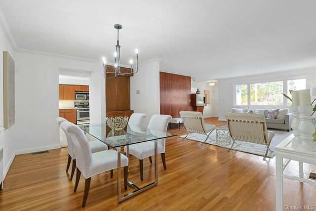 12 Cross Hill Road, Eastchester, NY 10709