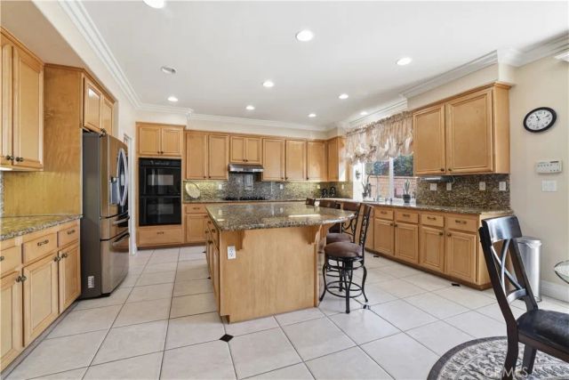 4351 Edenwild, Corona, CA 92883
