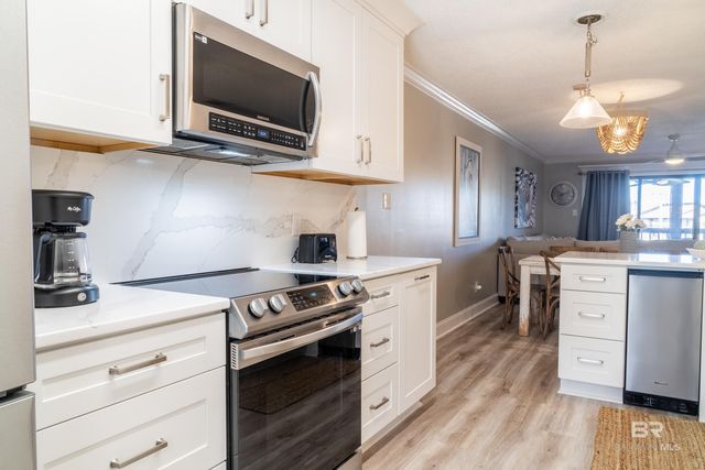 4615 PORT SIDE Lane 202, Gulf Shores, AL 36542