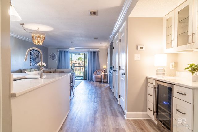 4615 PORT SIDE Lane 202, Gulf Shores, AL 36542