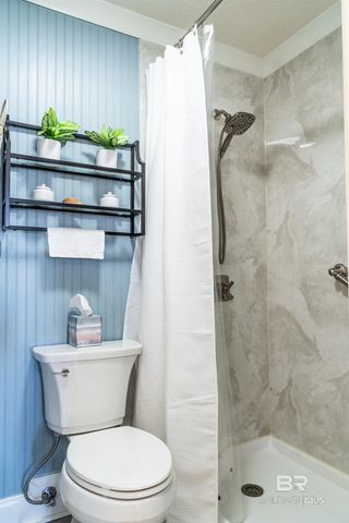 4615 PORT SIDE Lane 202, Gulf Shores, AL 36542