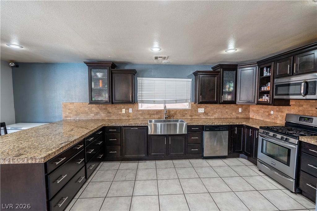 1010 Snow Bunting Court, Henderson, NV 89002 — photo 2