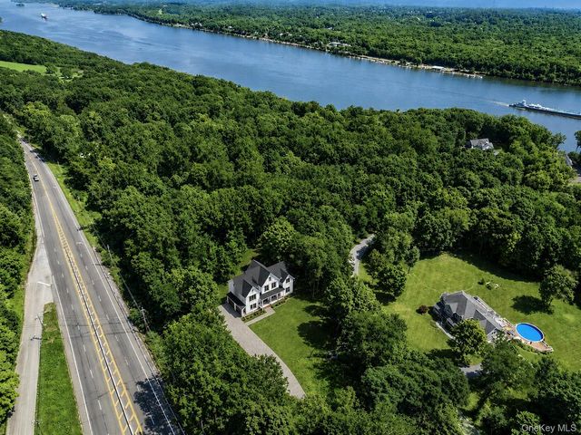 3 Elbow Lane, Highland, NY 12528