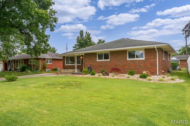 941 Willow Street, Wood River, IL 62095