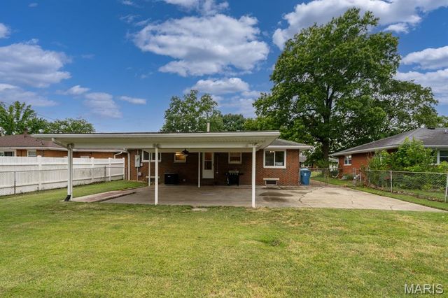 941 Willow Street, Wood River, IL 62095