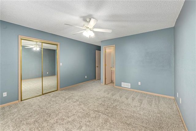1327 SE Broadway Circle, Lee's Summit, MO 64081