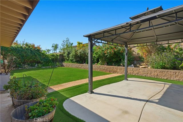 52997 Carrousel Court, Lake Elsinore, CA 92532