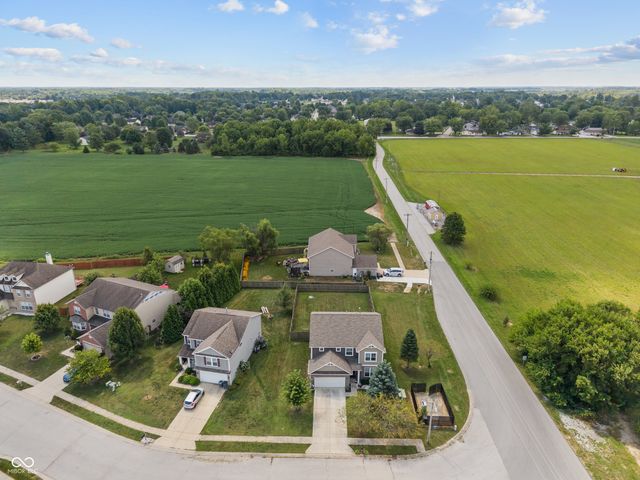 771 Penny Lane, Pittsboro, IN 46167