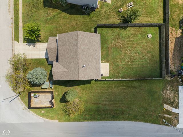 771 Penny Lane, Pittsboro, IN 46167