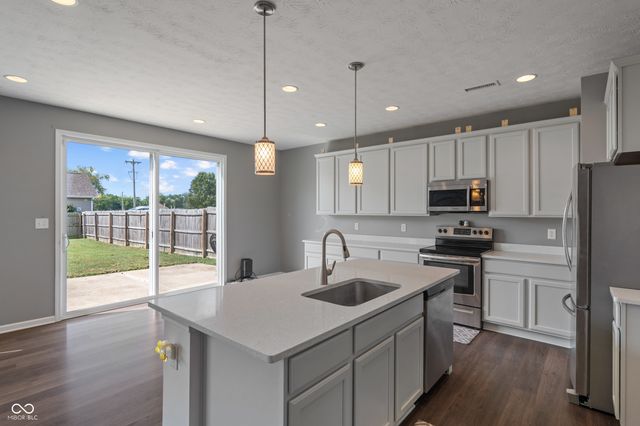 771 Penny Lane, Pittsboro, IN 46167