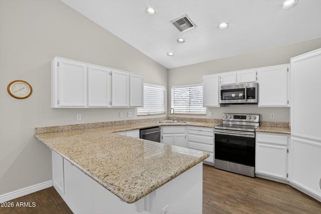 26633 S QUEEN PALM Court, Sun Lakes, AZ 85248