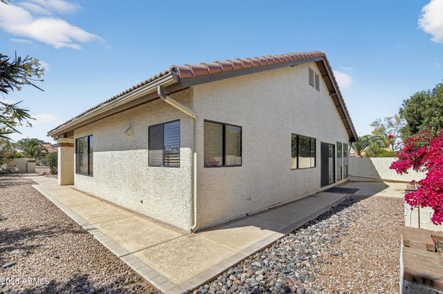 26633 S QUEEN PALM Court, Sun Lakes, AZ 85248