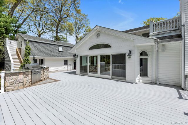 9 Concord Drive, Northport, NY 11768