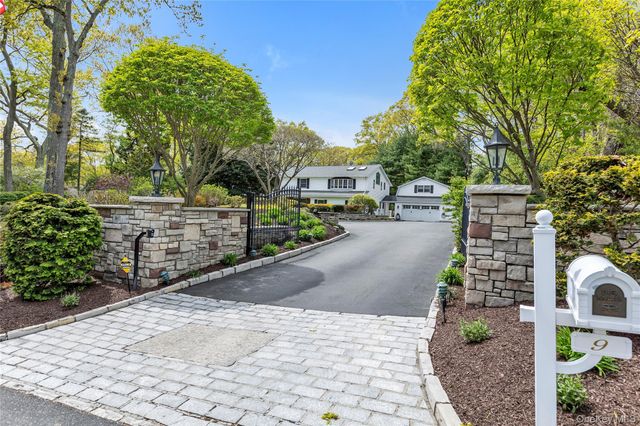 9 Concord Drive, Northport, NY 11768