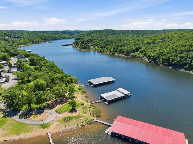 514 Iroquois Lane, Lampe, MO 65681