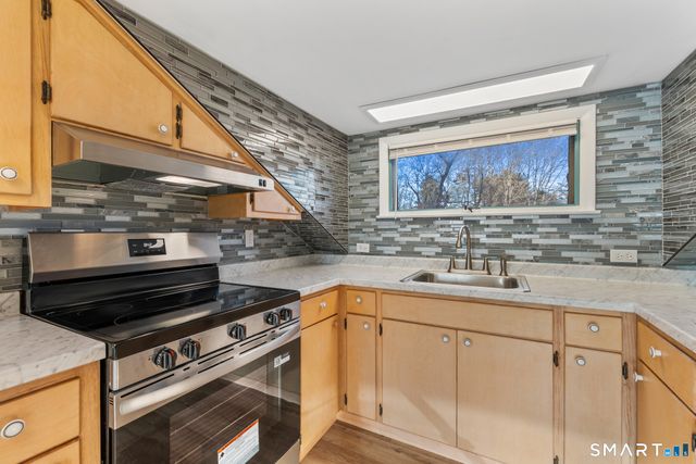 85 Hicock Drive E, Southbury, CT 06488