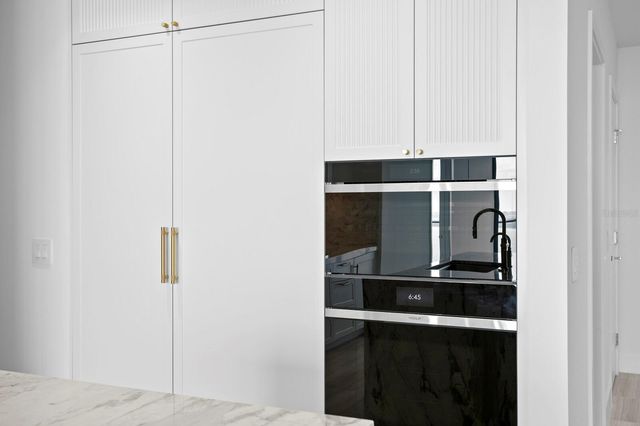 3015 S YSABELLA AVENUE 2402, Tampa, FL 33629