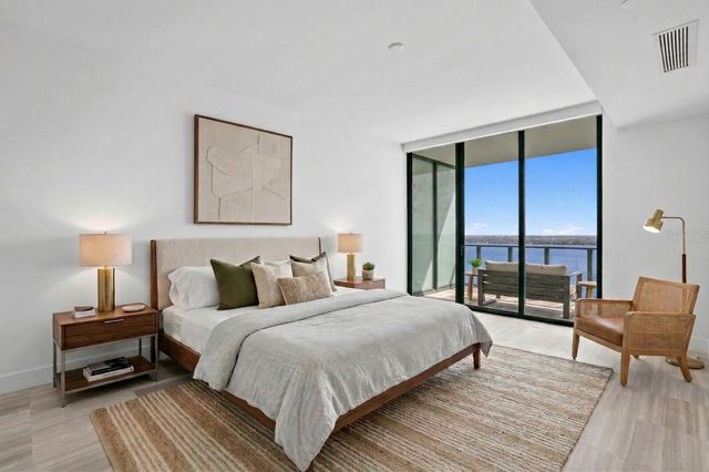 3015 S YSABELLA AVENUE 2402, Tampa, FL 33629