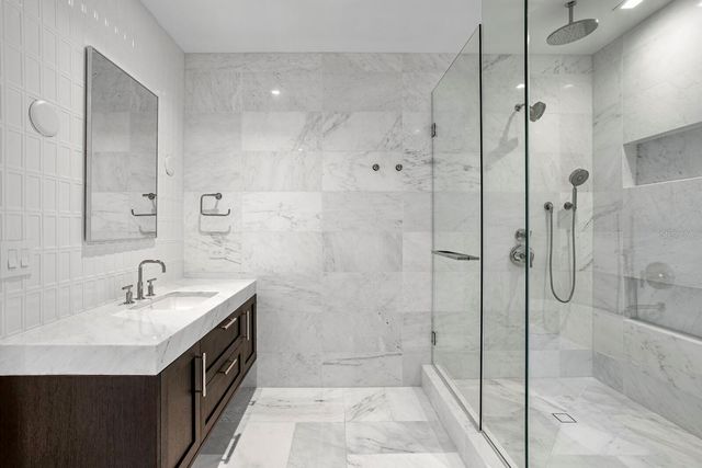 3015 S YSABELLA AVENUE 2402, Tampa, FL 33629