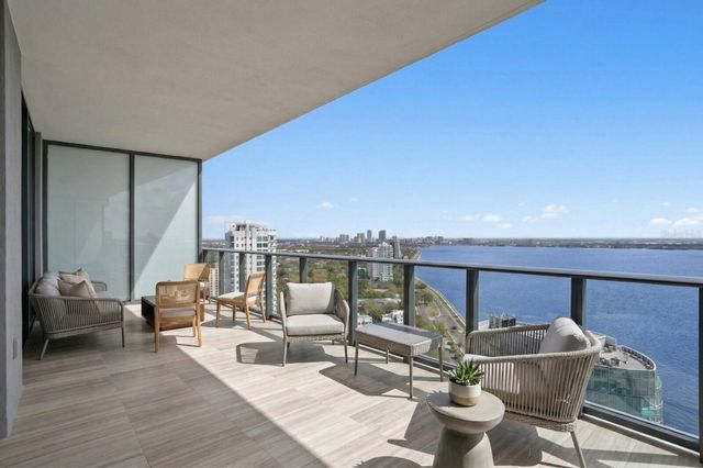 3015 S YSABELLA AVENUE 2402, Tampa, FL 33629