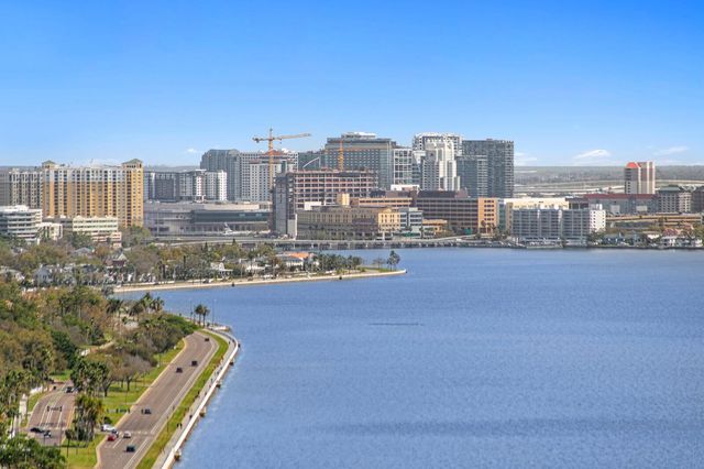 3015 S YSABELLA AVENUE 2402, Tampa, FL 33629