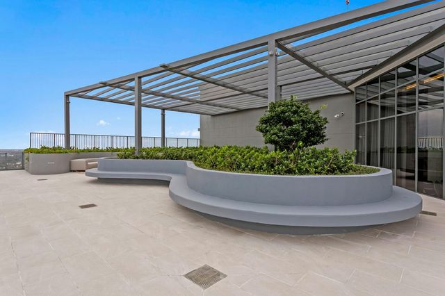 3015 S YSABELLA AVENUE 2402, Tampa, FL 33629