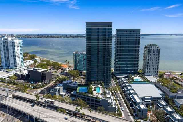 3015 S YSABELLA AVENUE 2402, Tampa, FL 33629