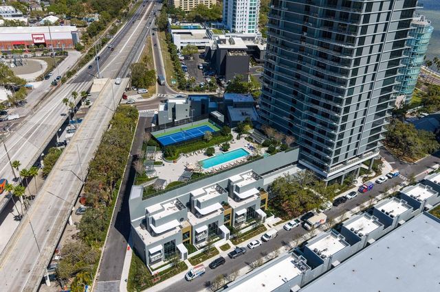 3015 S YSABELLA AVENUE 2402, Tampa, FL 33629