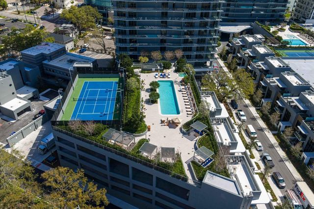 3015 S YSABELLA AVENUE 2402, Tampa, FL 33629