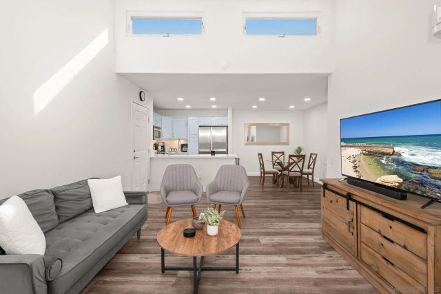 5252 Balboa Arms 231, San Diego, CA 92117