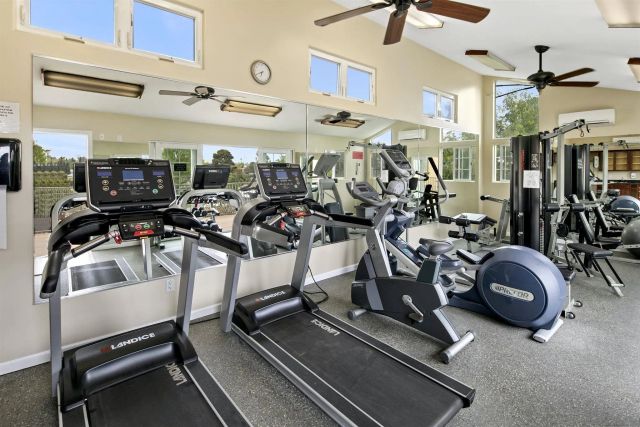 5252 Balboa Arms 231, San Diego, CA 92117