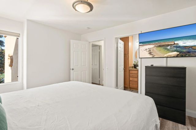 5252 Balboa Arms 231, San Diego, CA 92117