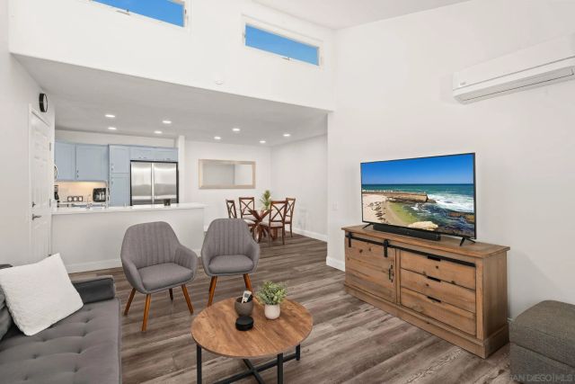 5252 Balboa Arms 231, San Diego, CA 92117