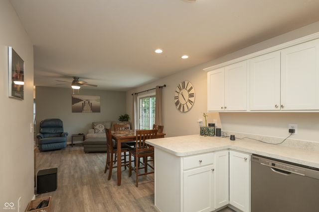 828 Phillips Lane, Seymour, IN 47274