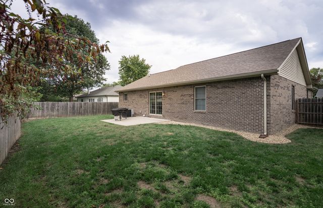 828 Phillips Lane, Seymour, IN 47274