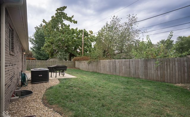 828 Phillips Lane, Seymour, IN 47274