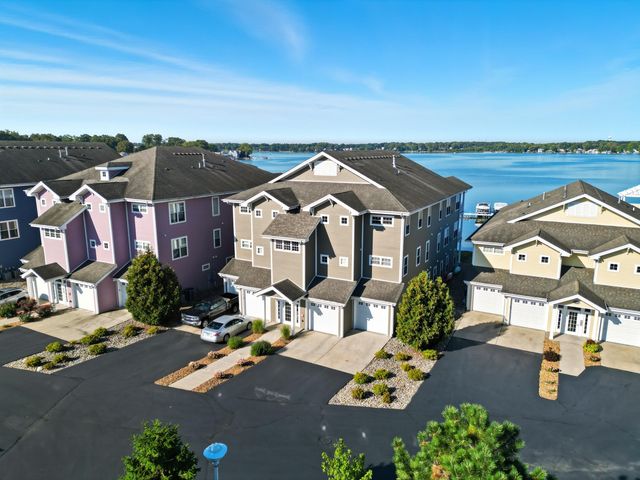 13234 E Lakeshore Drive K-202, Cedar Lake, IN 46303